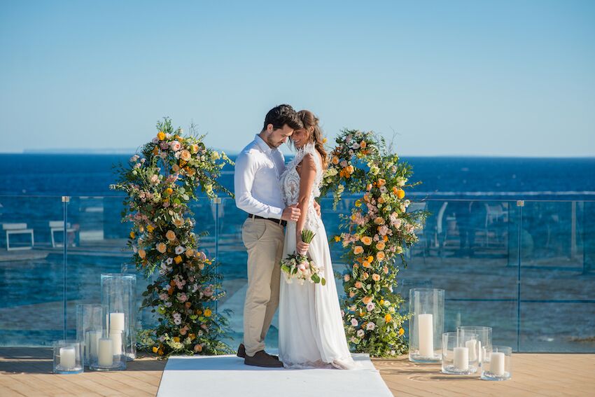Свадьба на острове в Испании